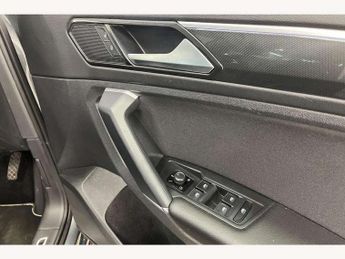 Volkswagen Tiguan 2.0 TSi 180 4Motion SEL 5dr DSG