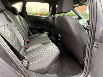 Volkswagen Taigo 1.0 TSI 110 R-Line 5dr DSG