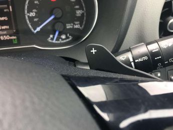 Toyota Yaris 1.5 VVT-i Icon 5dr CVT