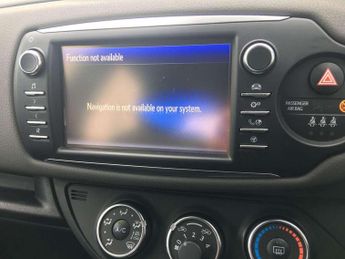 Toyota Yaris 1.5 VVT-i Icon 5dr CVT