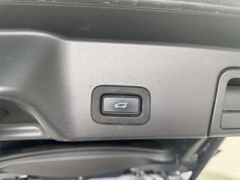 Land Rover Range Rover Evoque 2.0 D200 R-Dynamic SE 5dr Auto