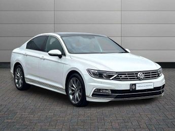 Volkswagen Passat 2.0 TDI R-Line 4dr DSG [Panoramic Roof]