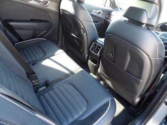 Kia Sportage 1.6T GDi 48V ISG GT-Line S 5dr DCT AWD