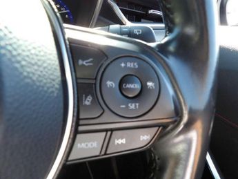 Toyota Corolla 2.0 VVT-i Hybrid Excel 5dr CVT