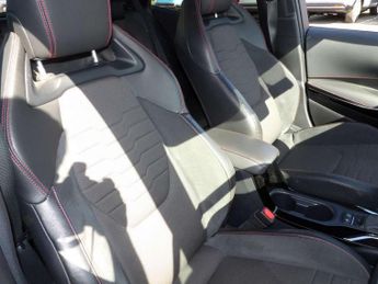 Toyota Corolla 2.0 VVT-i Hybrid Excel 5dr CVT