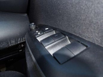 Toyota Yaris 1.5 Hybrid Design 5dr CVT