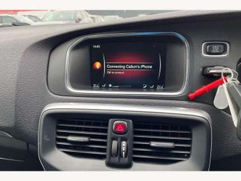 Volvo V40 Cross Country D4 [190] Cross Country Pro 5dr Geartronic