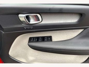 Volvo XC40 1.5 T3 [163] Inscription Pro 5dr Geartronic