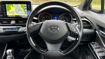 Toyota C-HR 1.8 Hybrid Design 5dr CVT