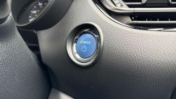 Toyota C-HR 1.8 Hybrid Design 5dr CVT