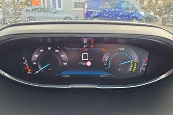 Peugeot 3008 1.2 Hybrid 136 Allure Premium+ 5dr e-DSC6