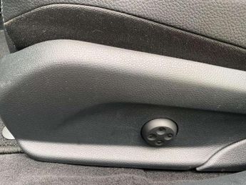 Mercedes-Benz C-Class C220d AMG Line Premium 4dr Auto