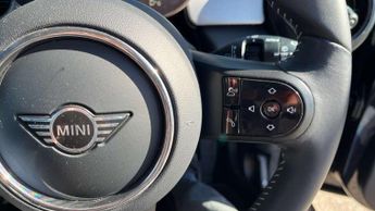 MINI Hatchback 5dr 1.5 Cooper Exclusive 5dr Auto