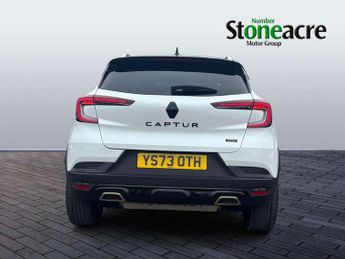 Renault Captur 1.6 E-Tech Plug-in hybrid 160 Engineered 5dr Auto