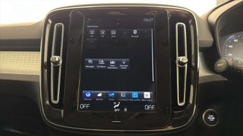 Volvo XC40 2.0 T4 Momentum 5dr AWD Geartronic