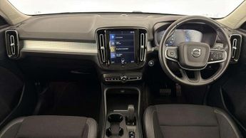 Volvo XC40 2.0 T4 Momentum 5dr AWD Geartronic