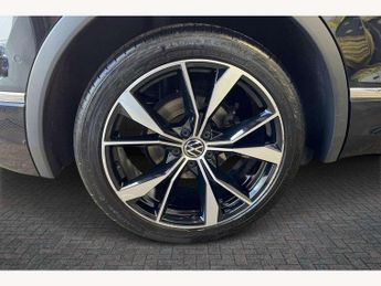 Volkswagen Tiguan 1.5 TSI 150 R-Line 5dr DSG