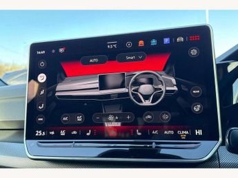 Volkswagen Golf 2.0 TSI 265 GTI 5dr DSG