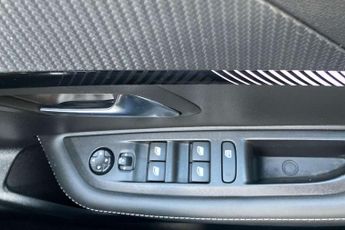 Peugeot 208 1.2 Hybrid 100 Allure 5dr e-DSC6