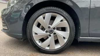Volkswagen Golf 1.5 eTSI 150 Style 5dr DSG
