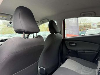 Toyota Yaris 1.5 Hybrid Icon 5dr CVT