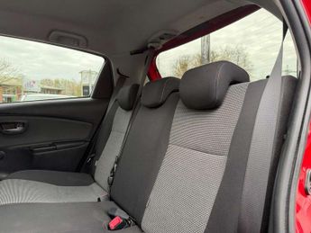 Toyota Yaris 1.5 Hybrid Icon 5dr CVT