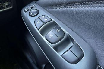 Nissan Juke 1.0 DiG-T N-Connecta 5dr DCT