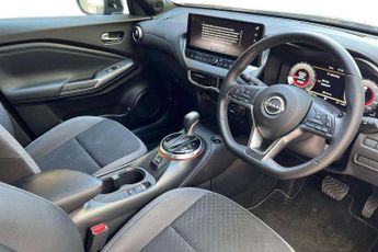 Nissan Juke 1.0 DiG-T N-Connecta 5dr DCT