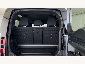 Land Rover Defender 3.0 D250 X-Dynamic SE 90 3dr Auto