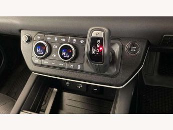 Land Rover Defender 3.0 D250 X-Dynamic SE 90 3dr Auto