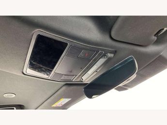 Land Rover Defender 3.0 D250 X-Dynamic SE 90 3dr Auto