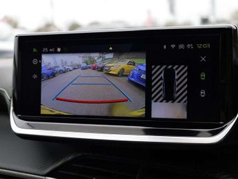 Peugeot 208 1.2 Hybrid 100 GT 5dr e-DSC6