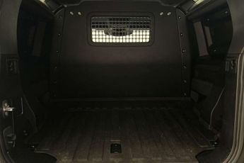 Land Rover Defender 3.0 D250 Hard Top Auto