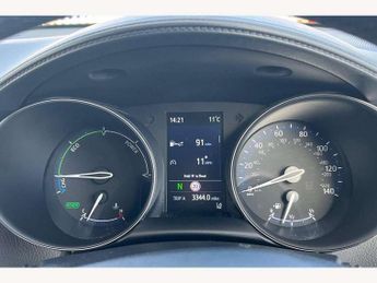 Toyota C-HR 1.8 Hybrid Design 5dr CVT