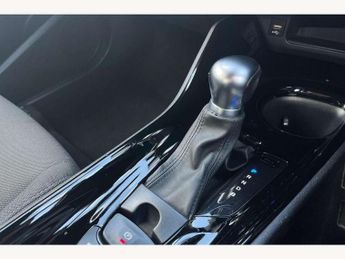 Toyota C-HR 1.8 Hybrid Design 5dr CVT