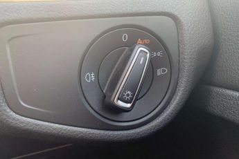 Volkswagen Golf 1.6 TDI SE [Nav] 5dr DSG