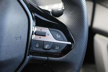 Peugeot 308 1.2 Hybrid 145 GT 5dr e-DSC6