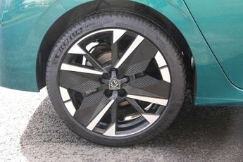 Peugeot 308 1.2 Hybrid 145 GT 5dr e-DSC6