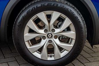 Renault Captur 1.6 E-TECH Hybrid 145 Iconic Edition 5dr Auto