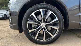 Volvo XC60 2.0 B4D Plus Dark 5dr AWD Geartronic