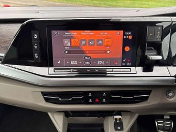 Volkswagen Multivan 1.4 TSI eHybrid Style 5dr DSG