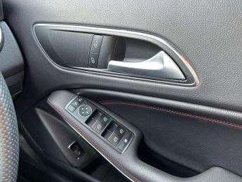 Mercedes-Benz GLA GLA 220d 4Matic AMG Line 5dr Auto [Premium]