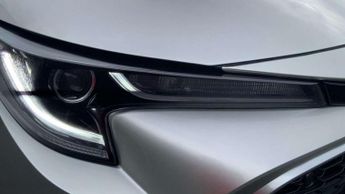 Toyota Corolla 1.8 VVT-i Hybrid Excel 5dr CVT