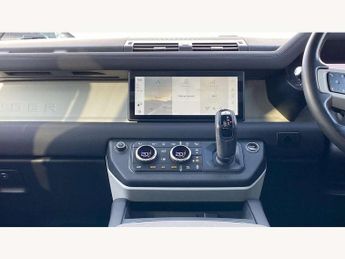 Land Rover Defender 3.0 D300 X-Dynamic SE 110 5dr Auto