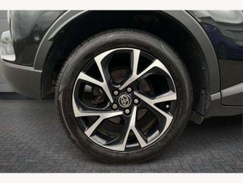Toyota C-HR 1.8 Hybrid Design 5dr CVT