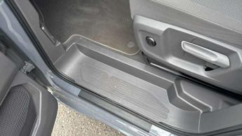 Volkswagen Multivan 1.4 TSI eHybrid Life 5dr DSG