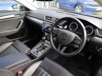 Skoda Superb Estate 2.0 TDI CR SE L 5dr DSG