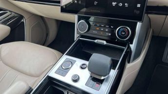 Land Rover Range Rover 3.0 D350 SE 4dr Auto
