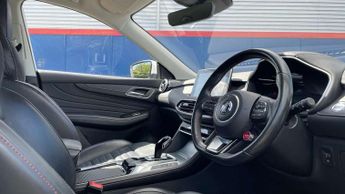 MG HS 1.5 T-GDI Trophy 5dr DCT