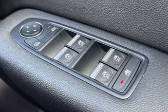 Renault Captur 1.6 E-Tech full hybrid 145 Rive Gauche 5dr Auto
